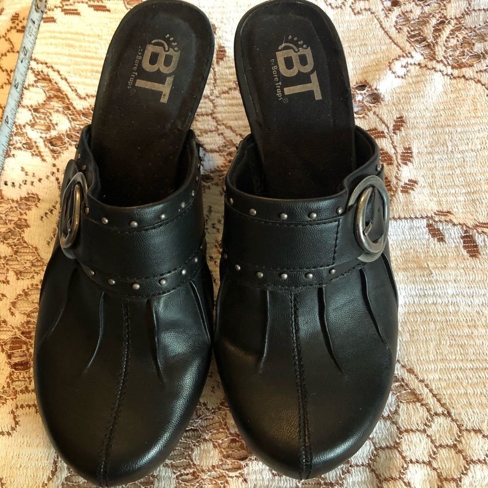 Bare trap mules  Size 7